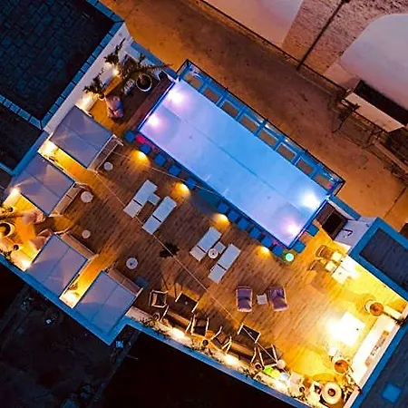 Naucleros Hotel 4*