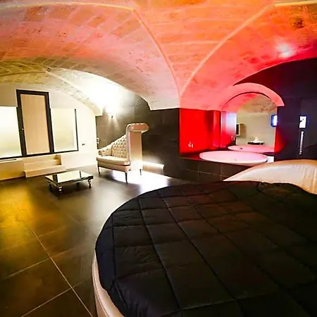 Отель Naucleros 4*