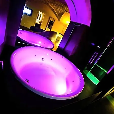 Naucleros 4*